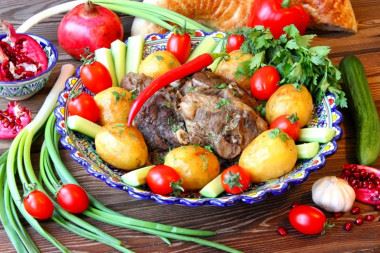 Казан кебаб с картошкой по узбекски из баранины